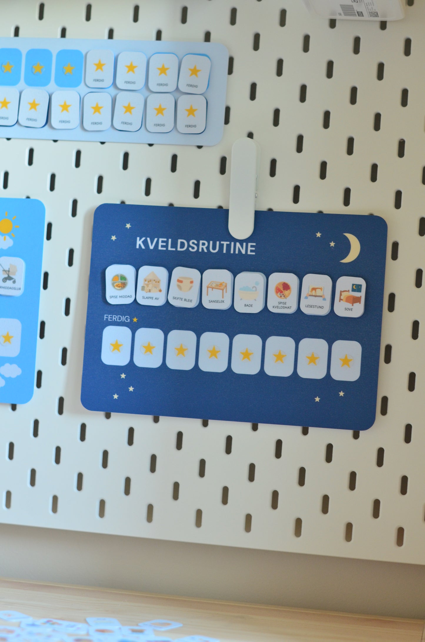 Morgen og kveldsrutine – visuell sjekkliste for småbarn (70+ ikoner) – Fysisk utgave