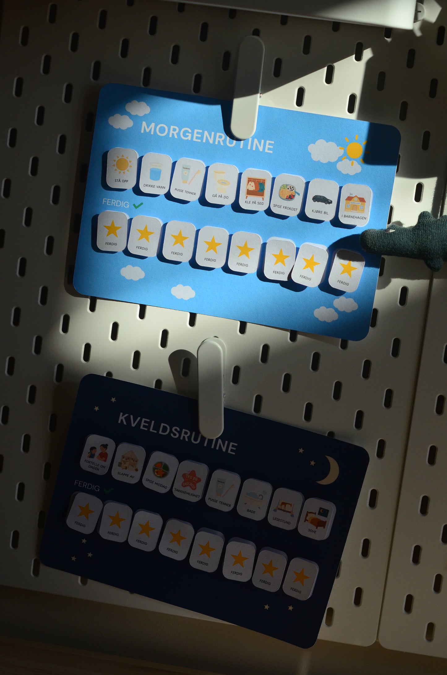 Morgen- og kveldsrutine – Komplett visuell rutine med stjerner (70+ ikoner, print ut selv)